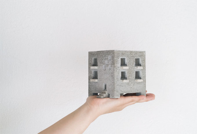 片手にのるサイズ